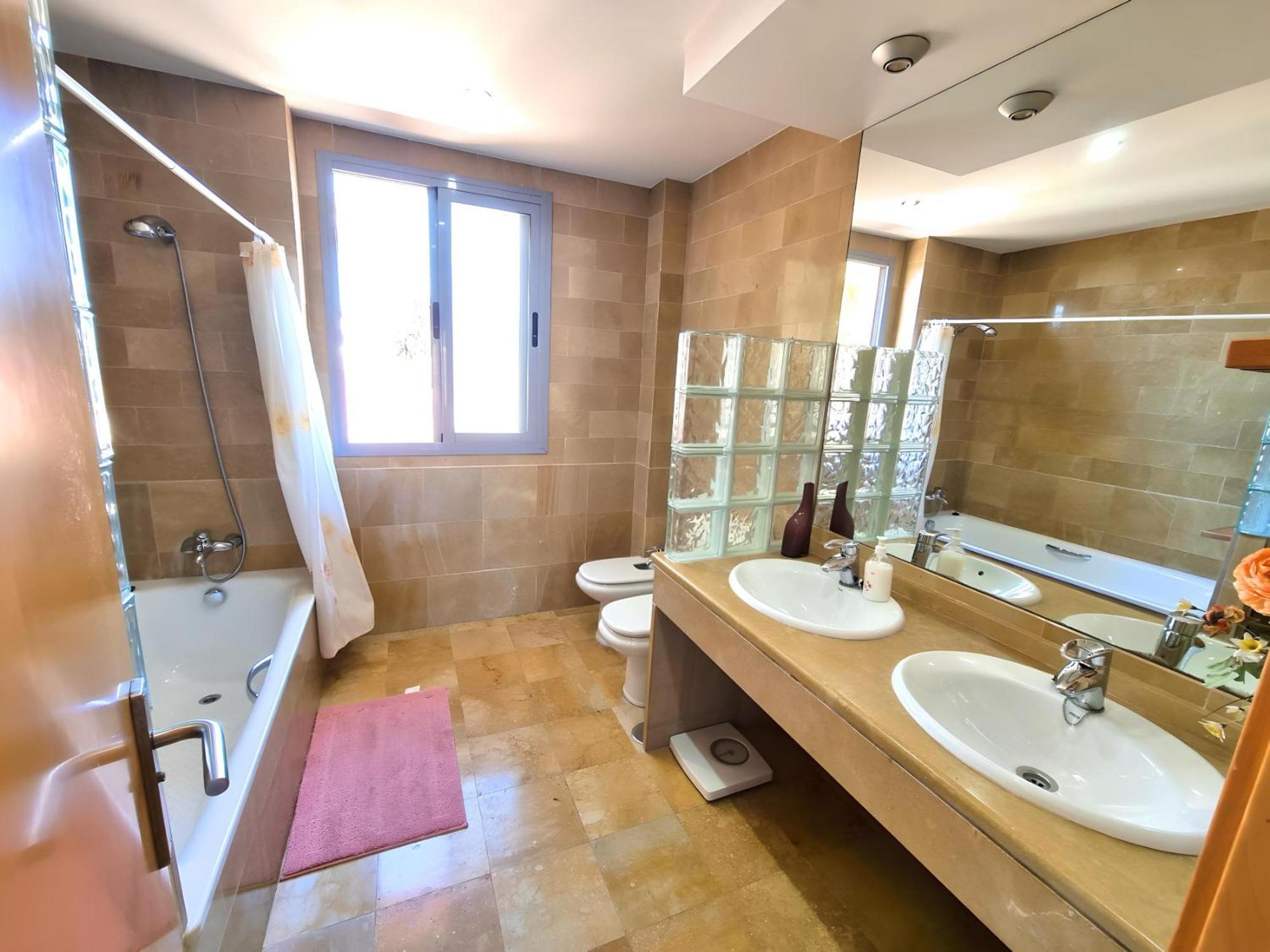 Stunning Home With Outdoor Swimmingpool, 4 Bedrooms And Wifi ベナルマデナ エクステリア 写真