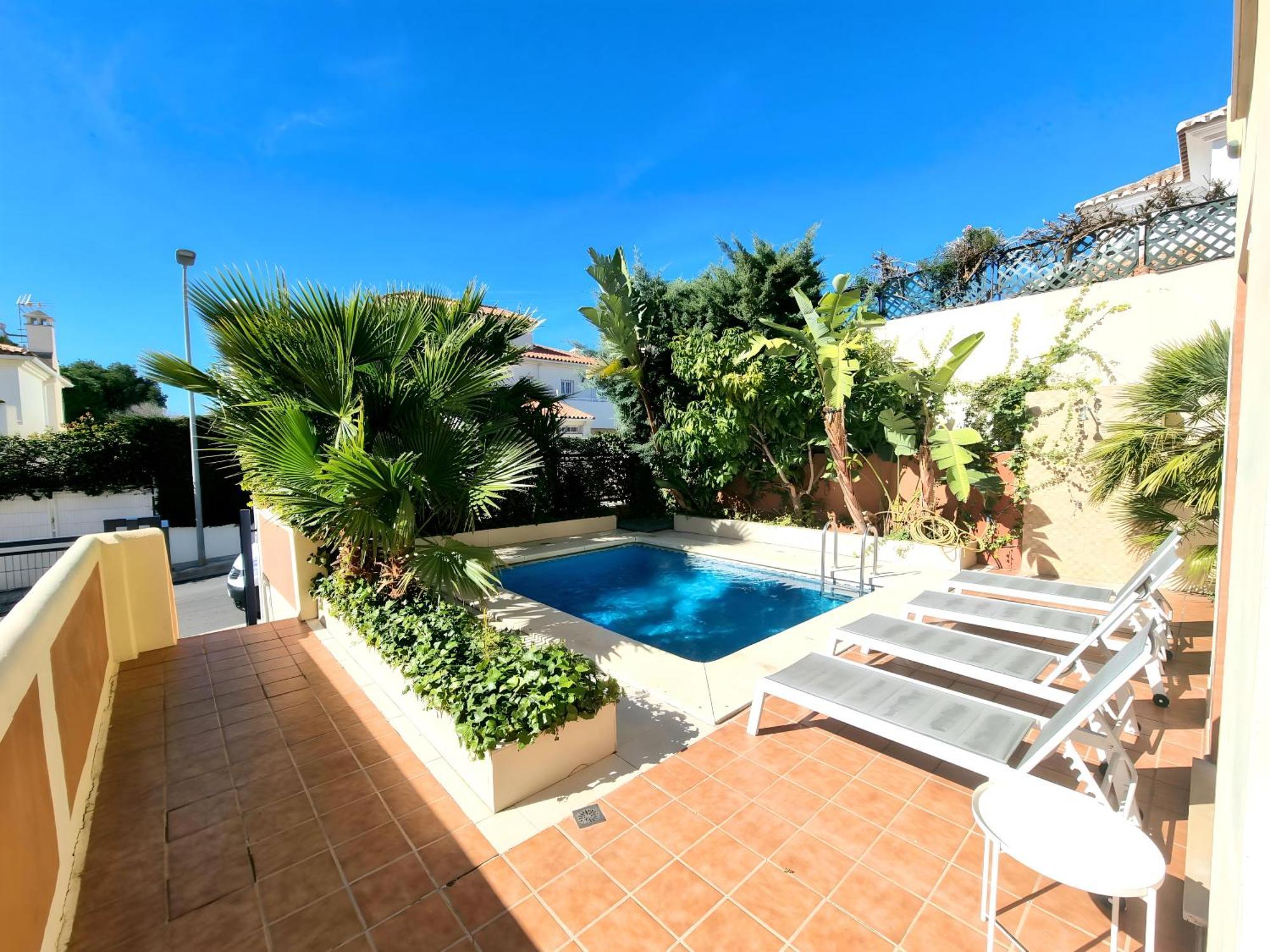 Stunning Home With Outdoor Swimmingpool, 4 Bedrooms And Wifi ベナルマデナ エクステリア 写真